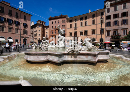 Italia Lazio Roma, Piazza Navona, la Fontana di Nettuno Foto Stock