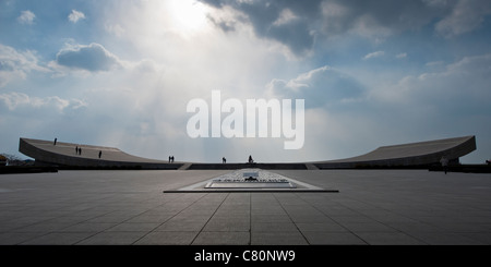 Il centenario monumento,Donghai park, Dalian, Cina Foto Stock