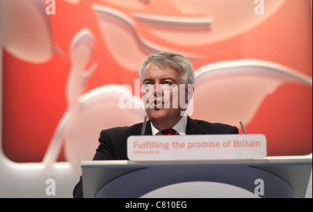 CARWYN JONES AM ministro ombra per il Galles il 26 settembre 2011 la AAC LIVERPOOL ENGLAND Foto Stock