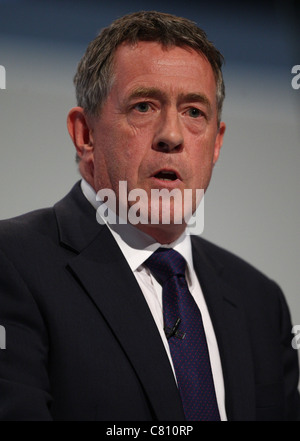 JOHN DENHAM MP OMBRA DEL SEGRETARIO DI STATO PER IL 26 SETTEMBRE 2011 LA AAC LIVERPOOL ENGLAND Foto Stock