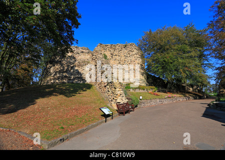 Le rovine del Castello di Pontefract, Pontefract, West Yorkshire, Inghilterra, Regno Unito. Foto Stock