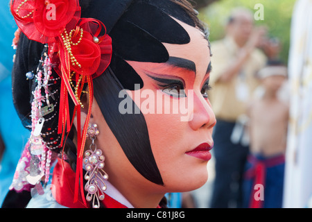 Thailandia, Bangkok Chinatown, ragazza vestita in Opera Cinese Costume Foto Stock