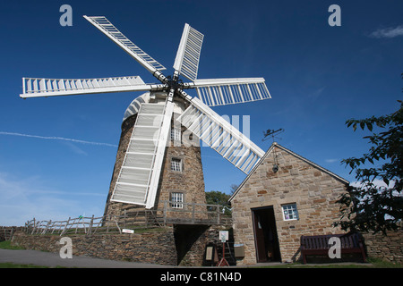 Il mulino a vento di Heage e del centro visitatori, Heage, Derbyshire, in Inghilterra, il lavoro solo sei sail mulino in pietra nel Regno Unito Foto Stock