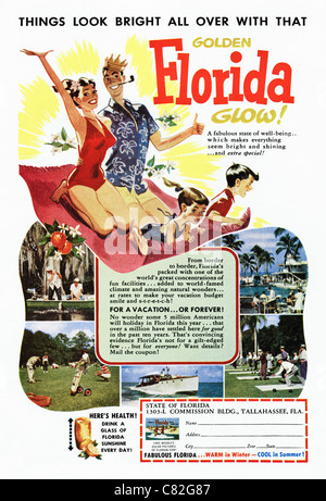 American annuncio rivista 1954 circa la pubblicità le vacanze di famiglia in Florida Foto Stock