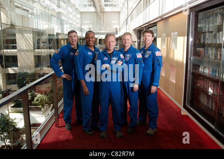 Gli astronauti che hanno volato l'ultimo mai scoperta dello Space Shuttle parlare di missione per Coutts client durante un tour di buona volontà del Regno Unito Foto Stock