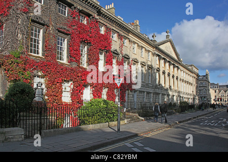 Virginia superriduttore terrazza coperta in Queen Square, bagno, N.E. Il Somerset, Inghilterra, Regno Unito Foto Stock