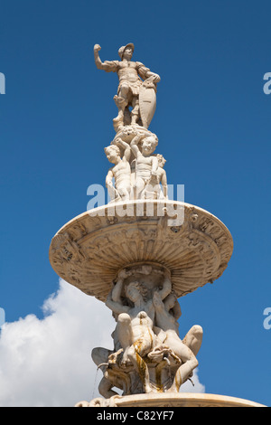 Fontana di Orione, Piazza del Duomo, Messina, Sicilia, Italia Foto Stock