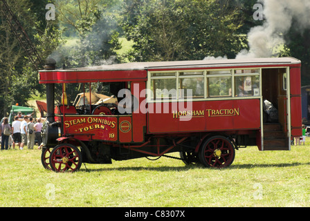 Un Foden C bus di tipo 'Puffing Billy' costruito 1923 e raffigurata qui a vapore Wiston Rally in West Sussex. Foto Stock