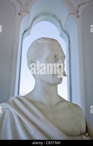 Chiusura del busto di Lodovico Melzi d'Eril a Villa Melzi, Bellagio, Italia Foto Stock