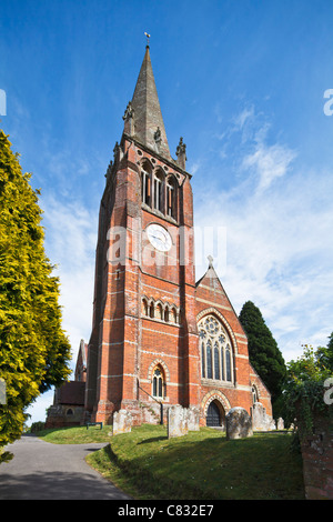 San Michele e Tutti gli Angeli Chiesa, Lyndhurst, New Forest Foto Stock