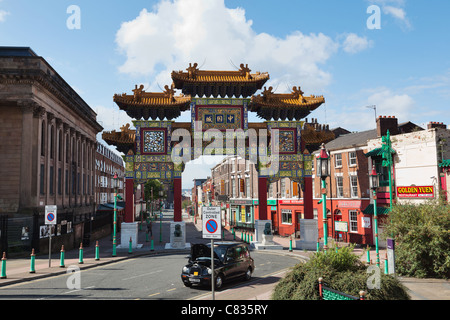 Arco in Chinatown, Liverpool Regno Unito Foto Stock