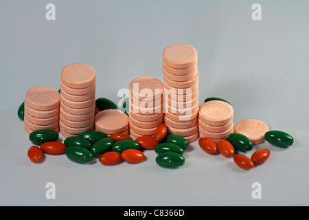 Stack di tablet con grafico a barre Foto Stock