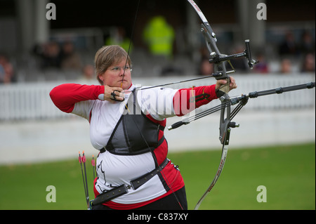 Kateri VRAKKING (CAN), Londra tiro con l'arco classico, parte di Londra si prepara Olympic Test Events, Lords Cricket Ground di Londra Foto Stock