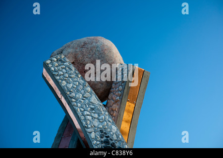 Inussuk, una scultura di Niels Motfeldt, in Nuuk, Groenlandia, segnando l'inizio di Autodisciplina il 21 giugno 2009. Foto Stock