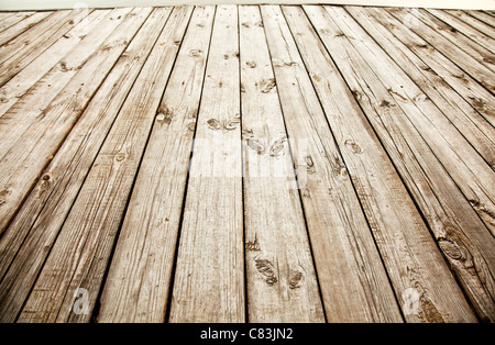Immagine ravvicinata del vecchio ponte di legno Foto Stock