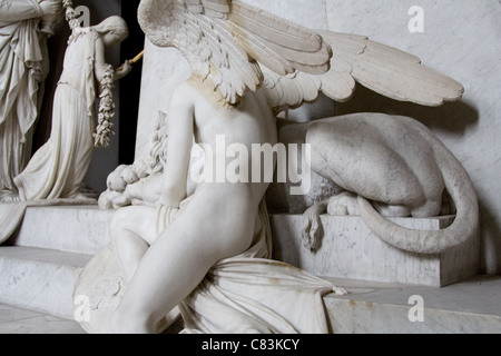 Memoriale per l'Arciduchessa Maria Cristina d'Austria scolpito da Antonio Canova nella chiesa degli Agostiniani, Vienna Foto Stock