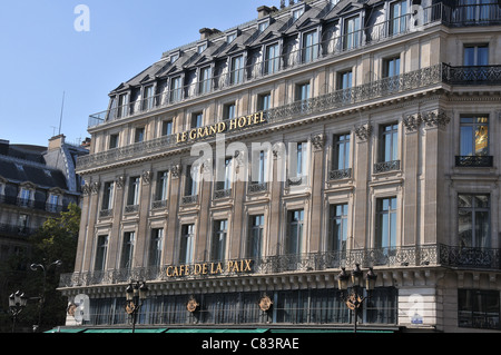Le Grand Hotel e il Café de la Paix Parigi Francia Foto Stock