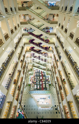 Il Berjaya Times Square shopping mall, Kuala Lumpur, Malesia, Sud Est asiatico Foto Stock