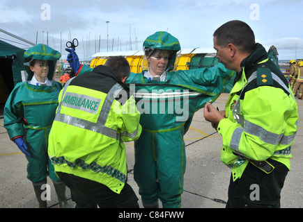 Regno Unito, grande catastrofe esercizio presso la vela olimpica venue, Portland nel Dorset, oltre 150 di polizia, vigili del fuoco, ambulanza e l'eliminazione della bomba Foto Stock