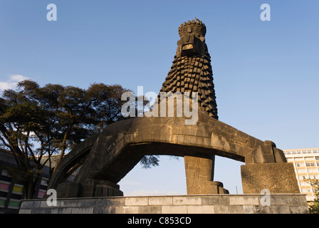 Elk200-1028 Etiopia, Addis Abeba, leone di Giuda un monumento Foto Stock