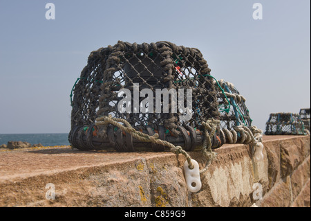 Svuotare Lobster Pot Omonville la Rogue Foto Stock