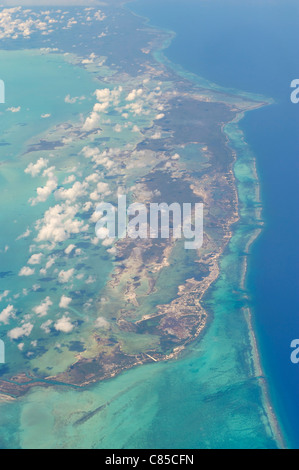 Vista aerea del litorale di San Pedro e il Mare dei Caraibi, il Belize Foto Stock