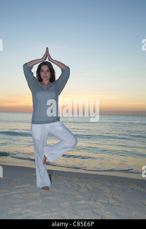 Donna, Reef Playacar Resort and Spa Hotel a Playa del Carmen, Quintana Roo, la penisola dello Yucatan, Messico Foto Stock