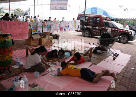 Zona figlio nel diluvio support center in Ayutthaya provincia , della Thailandia Foto Stock