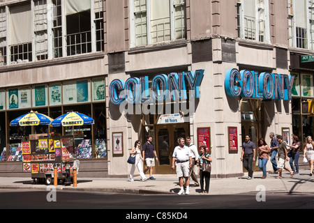 Colony Storefront nel Brill Building, Broadway, New York City, USA Foto Stock