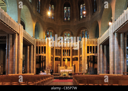 La basilica nazionale del Sacred-Heart di Koekelberg, il più grande edificio in stile Art Deco nel mondo, Bruxelles, Belgio Foto Stock