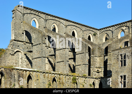 I contrafforti nell'Abbazia di Villers rovine, antica abbazia cistercense vicino a Villers-la-Ville, Belgio Foto Stock