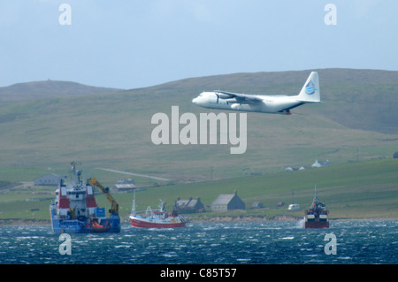 Risposta dell'olio Hercules in esercizio a Sullom Voe il terminale Shetland Scozia Scotland Foto Stock