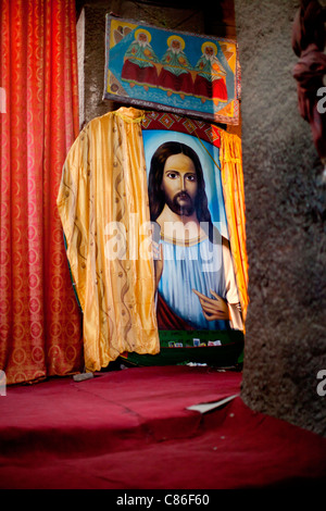 Un dipinto di Gesù Cristo all'interno della roccia-conci di chiesa Bet Medhane Alem in Lalibela, l'Etiopia settentrionale, Africa. Foto Stock