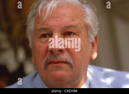 PETER USTINOV (1921-2004) l'attore inglese, scrittore e drammaturgo nel 1985 Foto Stock