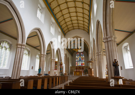 L'interno della chiesa di Santa Maria a Little Walsingham in Norfolk. Foto Stock