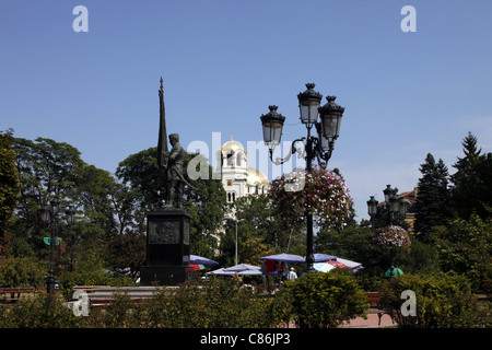 TSAR OSVOBODITEL STATUA & Alexander Nevski Cattedrale Alexander Nevski SQUARE SOFIA 31 Agosto 2011 Foto Stock