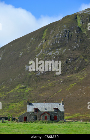 Baddock Cottage, Invercauld station wagon, Glen Clunie, Aberdeenshire, Scotland, Regno Unito, Europa. Foto Stock