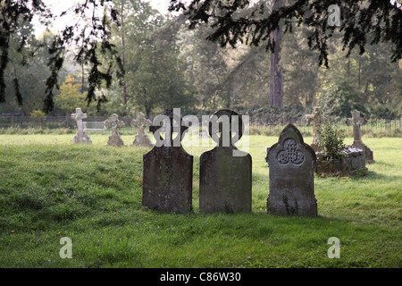 Il cimitero di Wilton Italianamente Chiesa, Wilton, Wiltshire, Inghilterra Foto Stock
