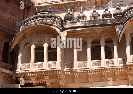 Forte Mehrangarh del XIX secolo il ministero del Tesoro, Daulatkhana, a Jodhpur in Rajasthan, India settentrionale Foto Stock