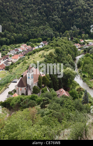 Austria Bassa Austria Wachau, Kremstal, Senftenberg, vista del villaggio vicino a valle Foto Stock