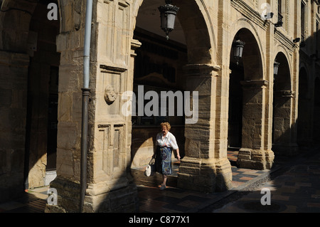 Rivero street in AVILÉS . Principado de Asturias . Spagna Foto Stock