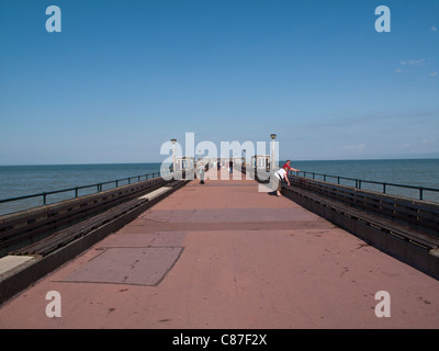 Giornata estiva nel Regno Unito città costiera di trattare nel Kent Foto Stock