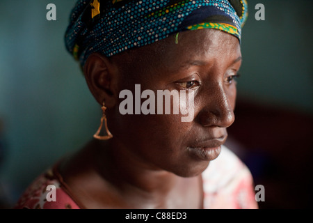 Ritratto di una donna di Bamako, in Mali. Foto Stock