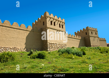 Ricostruzione delle antiche mura ittite del sito archeologico di Hattusa, Turchia Foto Stock