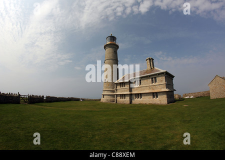 Il vecchio faro su Lundy Island, Canale di Bristol, Inghilterra, Regno Unito Foto Stock