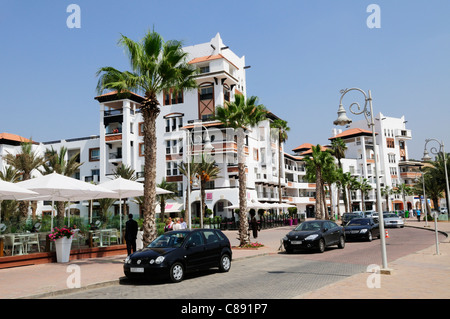 Negozi ed appartamenti in Marina Sviluppo di Agadir, Agadir, Marocco Foto Stock