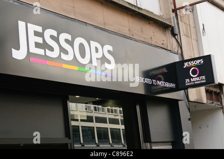 Recentemente rinominato e riattaccato Jessops shop con nuovo nero negozio di fronte Foto Stock