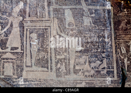 Iscrizione presso Wadi Hammamat, il Deserto Orientale, Mar Rosso colline, Egitto, Nord Africa Foto Stock