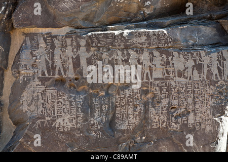 Iscrizione presso Wadi Hammamat, il Deserto Orientale, Mar Rosso colline, Egitto, Nord Africa Foto Stock
