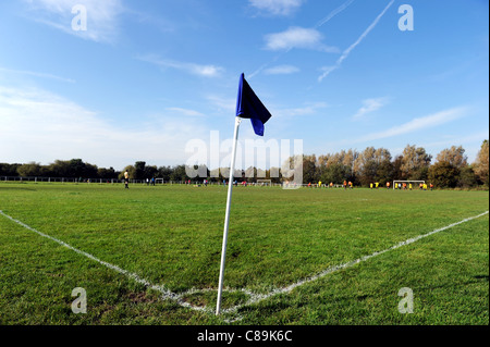 Calcio Amatoriale corrispondono a Outwood Road campi, Radcliffe, Greater Manchester, Inghilterra. Foto di Paolo Heyes, ottobre 2011. Foto Stock